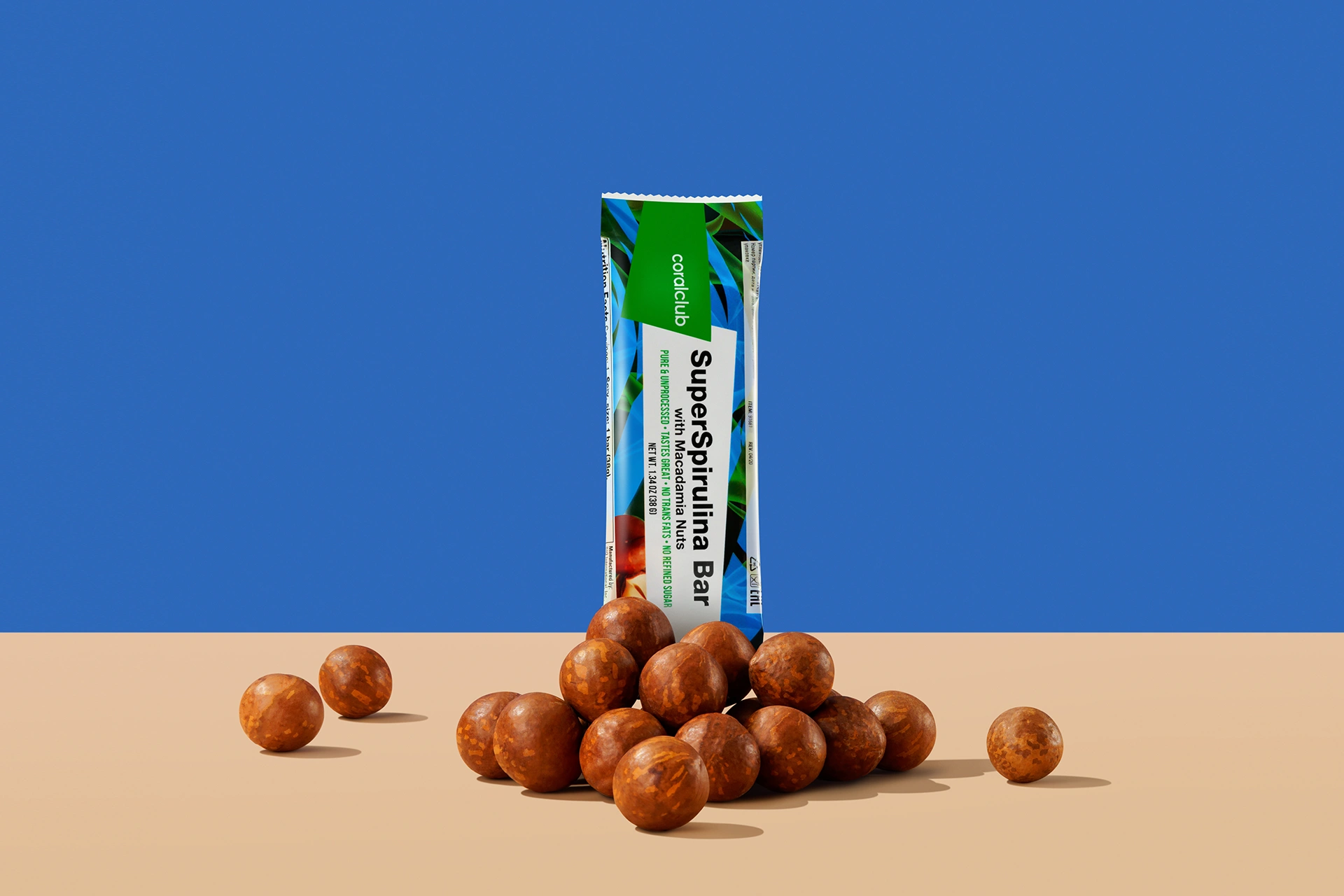 Super Spirulina Bar with Macadamia Nuts